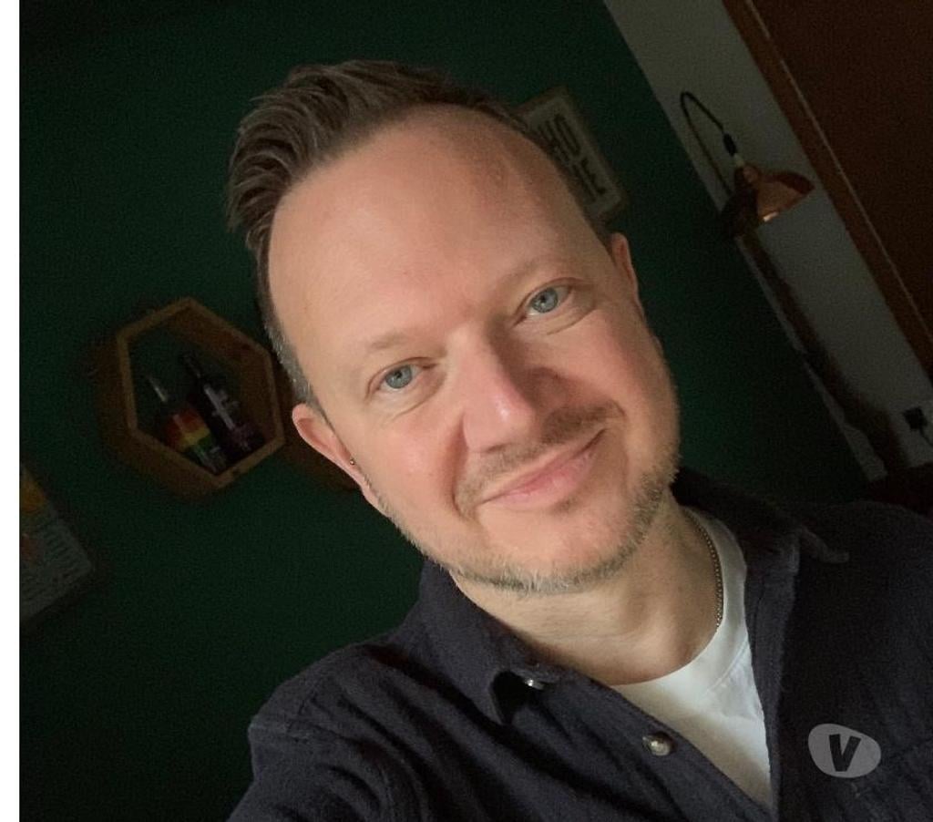  Gay massage West Yorkshire Bradford - Photos for West Yorkshire Gay Male