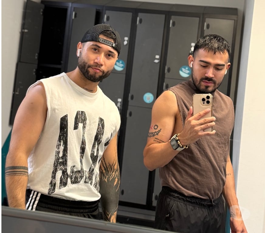  Gay massage Essex Thurrock - Essex - Photos for Camilo and Martin available 24 hours 07899031585
