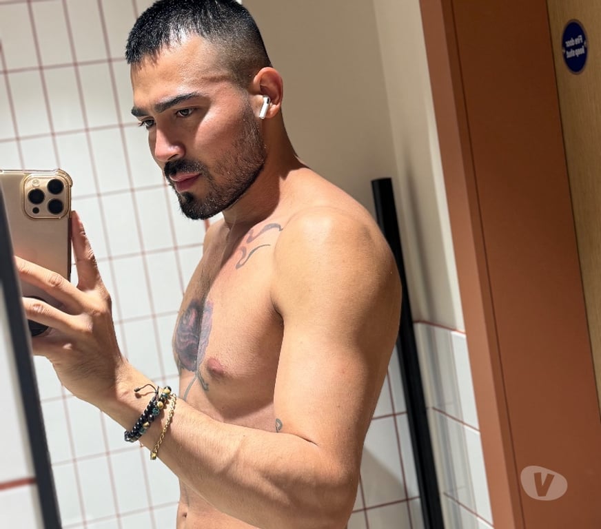 Gay massage East London Canary Wharf - East London - Photos for Camilo available 24 hours 07899031585