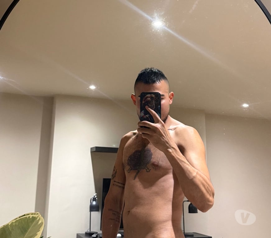  Gay massage East London Bromley - East London - Photos for Camilo available 24 hours 07899031585