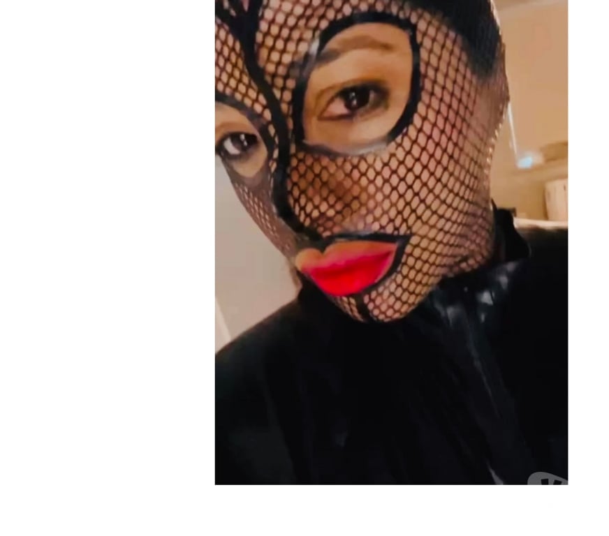 Escorts Reading Reading Town Centre - Reading - Photos for Mistress Meduza BDSM WS latex PVC feet