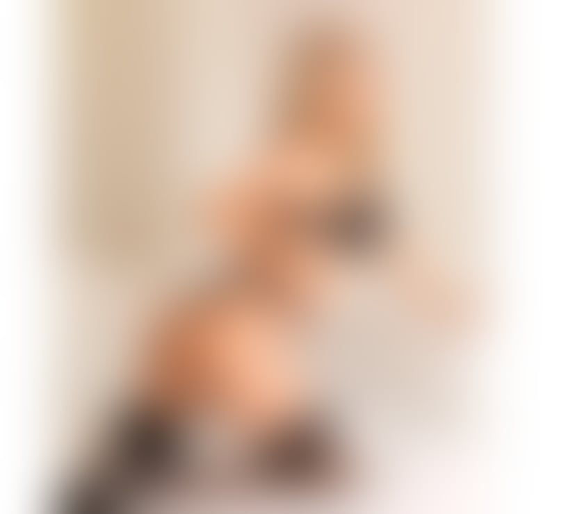 Escorts South Yorkshire Sheffield - Photos for Jeni ❤️NEW PARTY GIRL IN TOWN 💙🍾🍾❤️
