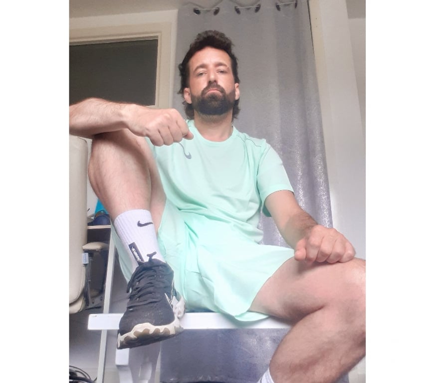 Gay massage South Yorkshire Barnsley - Photos for GAY YORKSHIRE MAN ITALIANO XL VERS