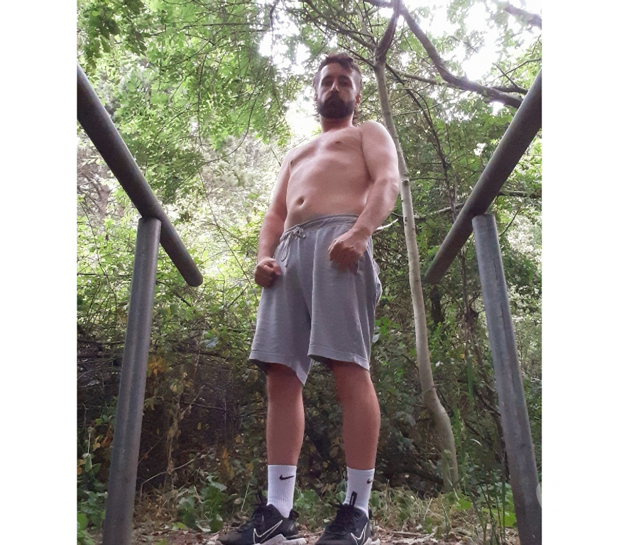 Gay massage South Yorkshire Barnsley - Photos for GAY YORKSHIRE MAN ITALIANO XL VERS