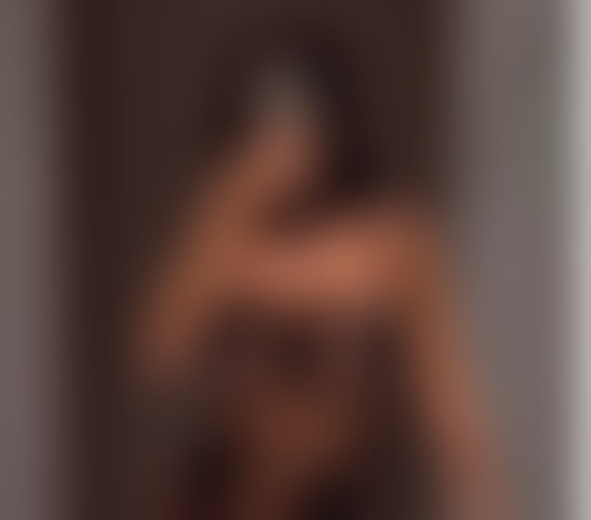 Escorts Cardiff Cardiff City Centre - Cardiff - Photos for Ciao guys new Italian gril here real photos party 247