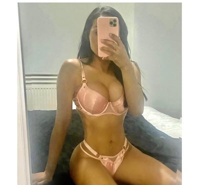 Escort Greengate Salford - Photos for Hot Brazilian girl in Manchester!
