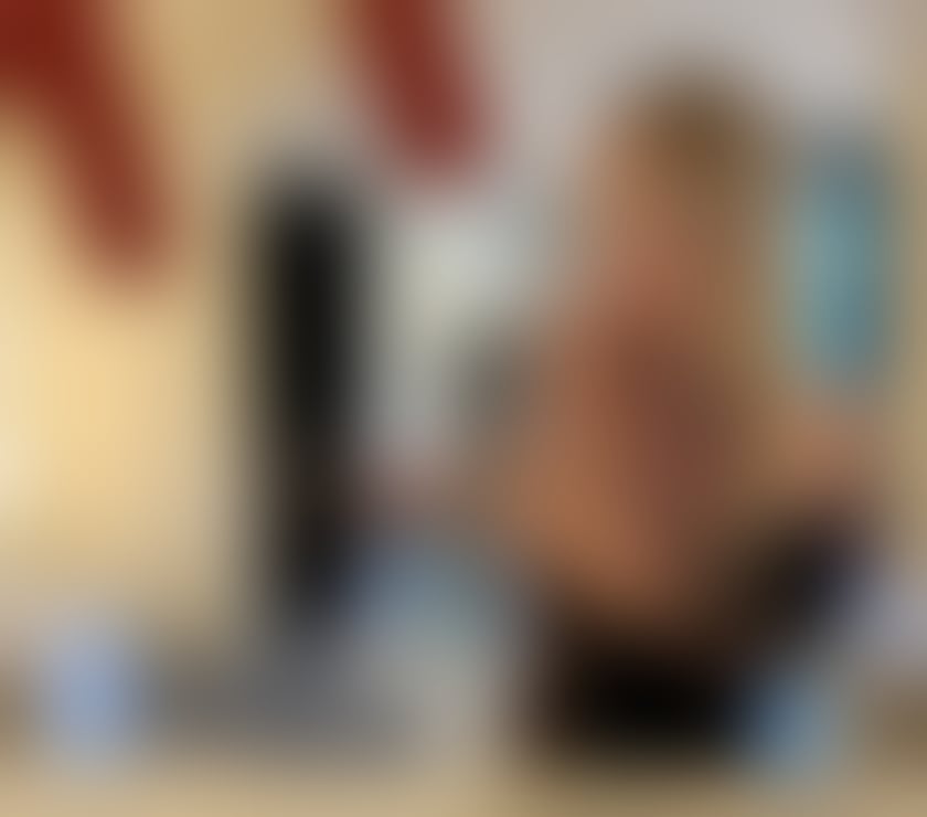 Escorts Belfast Belfast City Centre (South) - Belfast - Photos for Maya New în town incall and outcall kiss