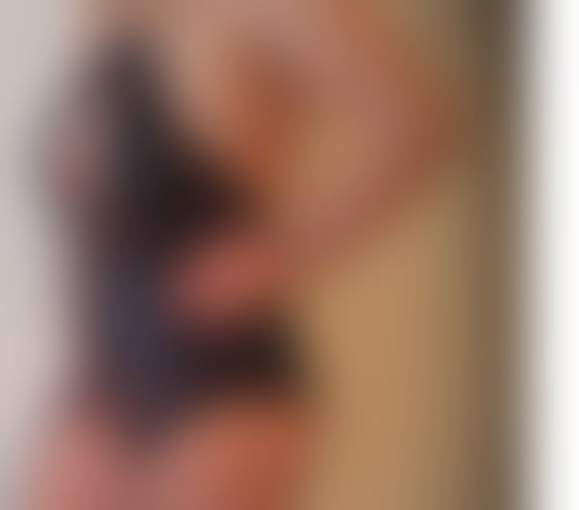 Escorts East London Pontoon Dock - DLR Station - East London - Photos for Couple - Hotwife Amanda and Dorian