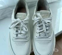 Reebok Women's White (Wmns) Club C Clean 'Chalk Light Sage'