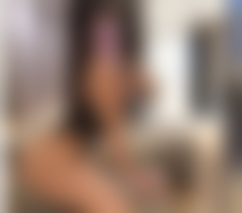 Escorts Surrey Reigate and Banstead - Photos for Genuine party girl. Outcall only