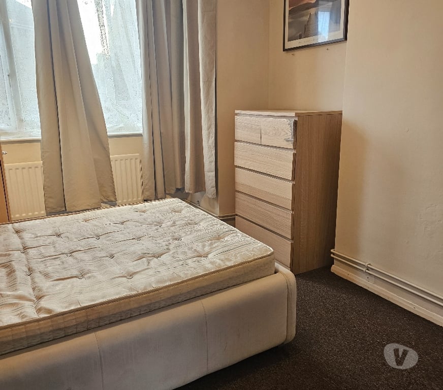 Property to Rent Bedfordshire Luton - Photos for studio flat for rent in Luton Beechwood area