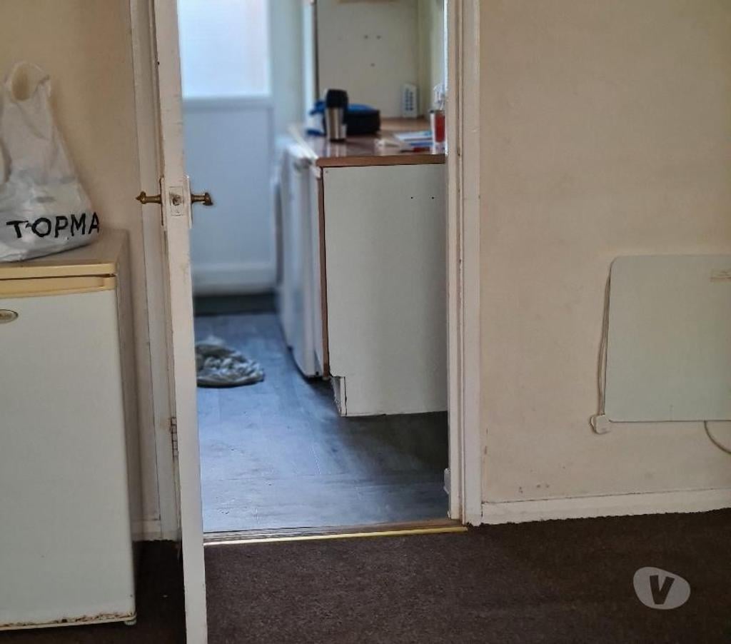 Property to Rent Bedfordshire Luton - Photos for studio flat for rent in Luton Beechwood area