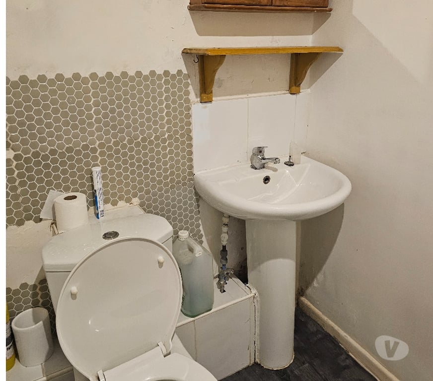 Property to Rent Bedfordshire Luton - Photos for studio flat for rent in Luton Beechwood area