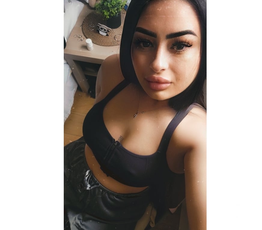 Escorts Bedfordshire Luton - Photos for Good service Not Rush!!!!!!๐๐๐Farah 100 Real!!!!