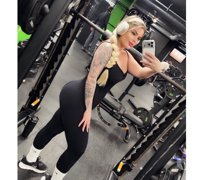  Escorts & Erotic Massage Cricklewood North West London - Photos for Bruna 🇧🇷 the best service 🥂 best price 🤑