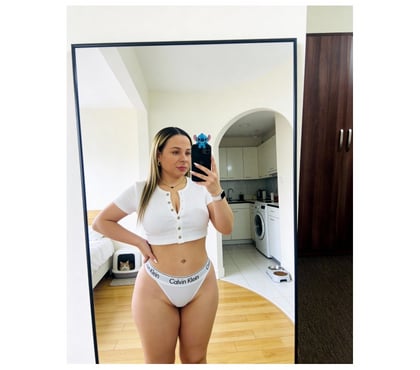 Escort Southall Ealing - Photos for 🔥 Stunning Curvy Goddess in Southall ✨