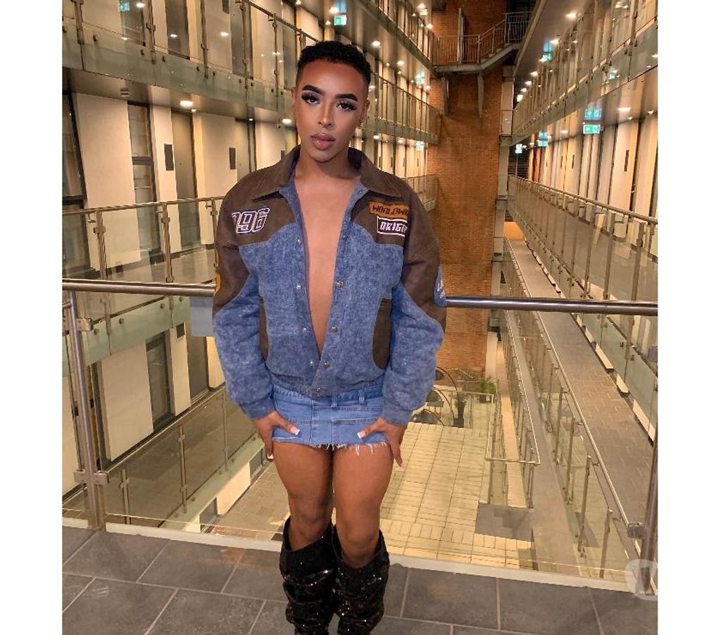  Gay massage West Midlands Birmingham - Photos for EBONY TWINK ( READ DESC PLZ)