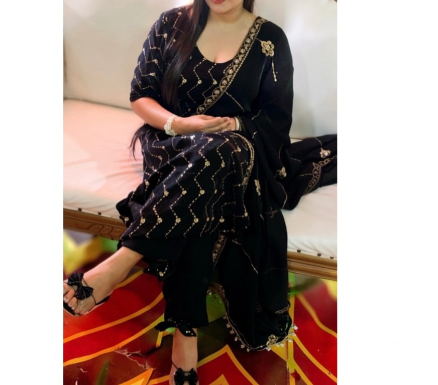 Escorts West London Hillingdon - Photos for Real Indian girl 