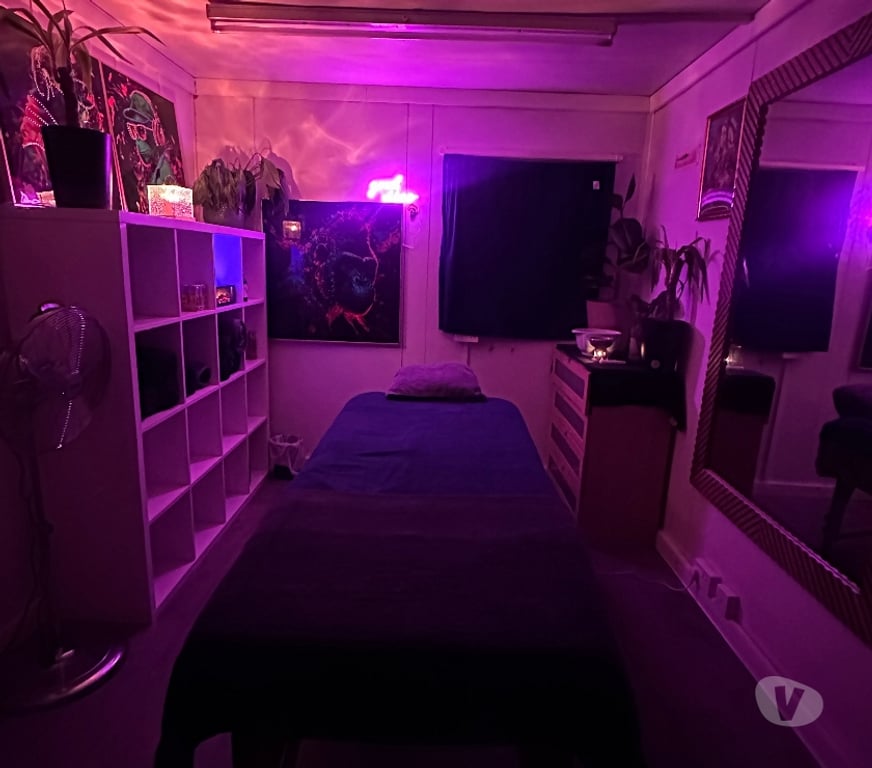 Escorts Devon South Hams - Photos for Thai masseuse deep tissue