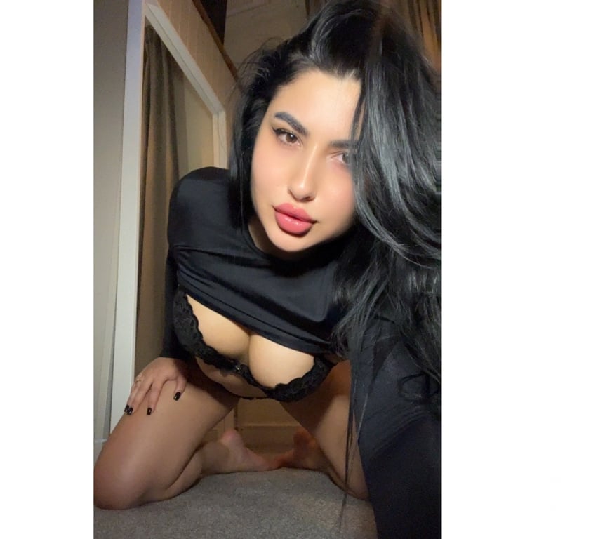 Escorts West Northamptonshire Northampton - West Northamptonshire - Photos for Viviane in town ! Call me REAL PICTURES !!🥵