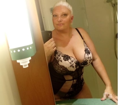 Escorts Walthamstow Central Station East London - Photos for Big busted blonde looking for fun