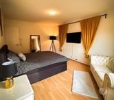 PROFESSIONAL BODY TO BODY MASSAGE B2B TANTRIC MASSAGE