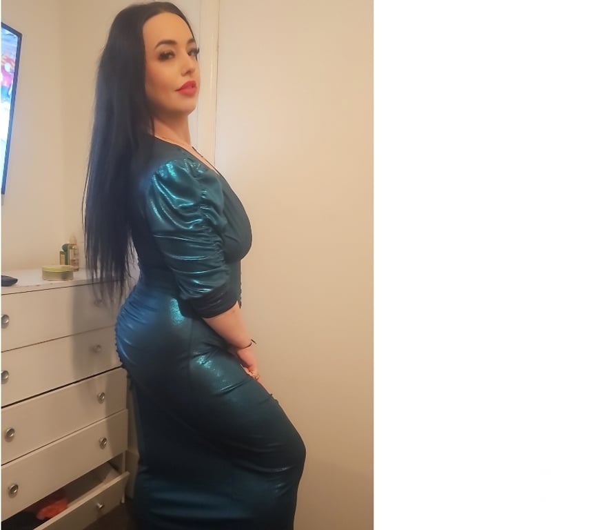 Escorts South East London Croydon - Photos for Hi Guys New Curvy Sabyna available now in your Town😋😘