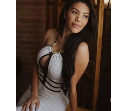 Escort Sunbury-on-Thames Spelthorne - Photos for Lovely Lola, REAL PICTURES English Speaker