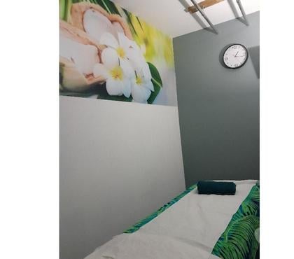  massage Walthamstow Wood Street Station East London - Photos for Full body massage at Walthamstow Wood street