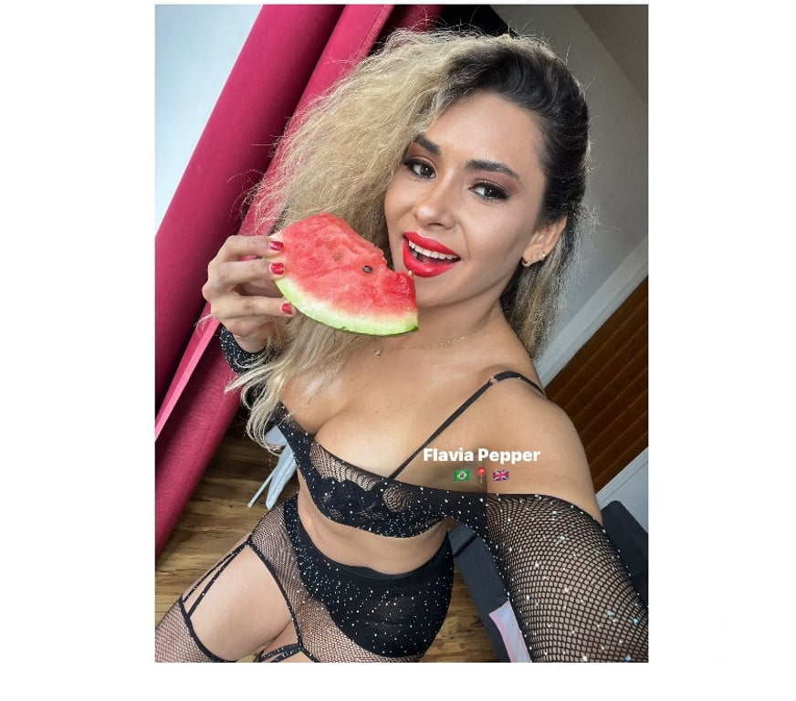 Escorts West Midlands Birmingham - Photos for Elite Brazilian GFE Domme Flávia Bastos