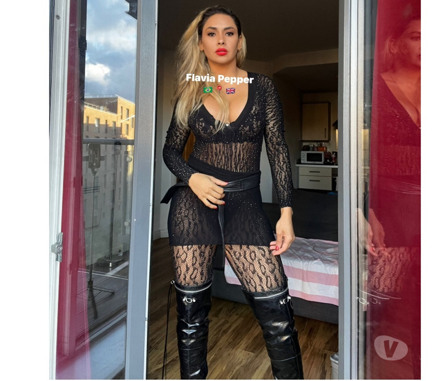 Escorts West Midlands Birmingham - Photos for Elite Brazilian GFE Domme Flávia Bastos
