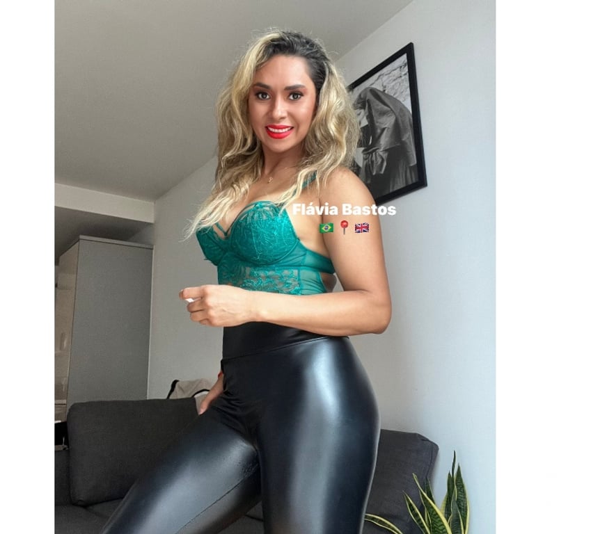 Escorts West Midlands Birmingham - Photos for Elite Brazilian GFE Domme Flávia Bastos