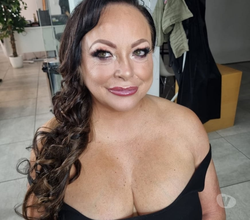 Escorts Derbyshire Derby - Photos for Holistics Haven - New Massage therapist needed