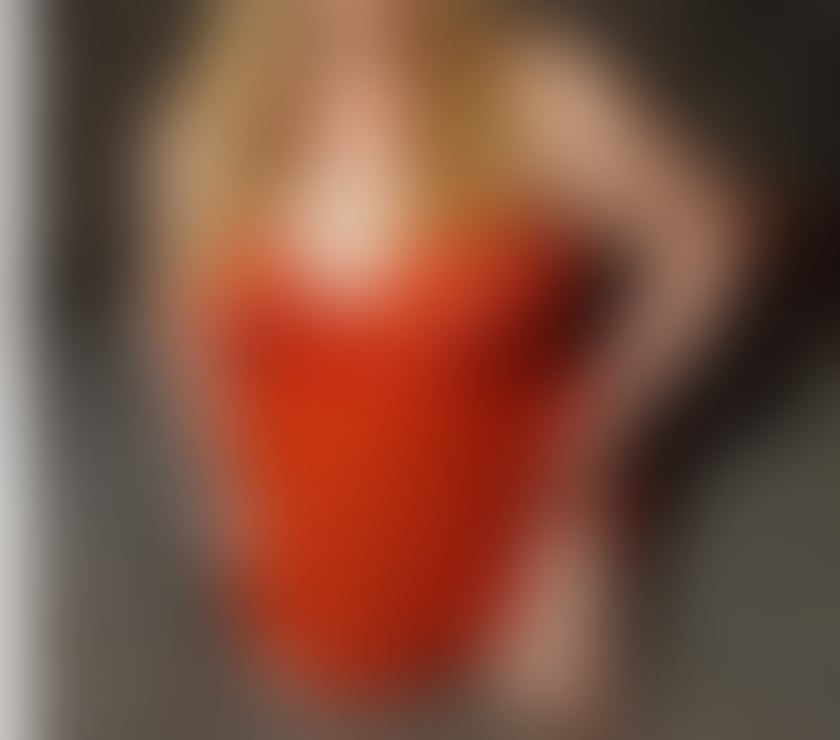 Adult Entertainment East London Canning Town - DLR Station - East London - Photos for 🍑GILF available for live online services🍑