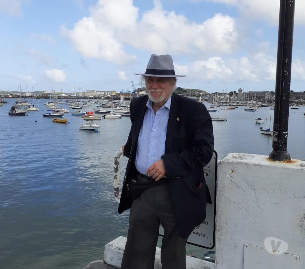 Men Seeking Women South East London Plumstead - South East London - Photos for ROGER SEEKS FEMALES OVER THE AGE OF 18