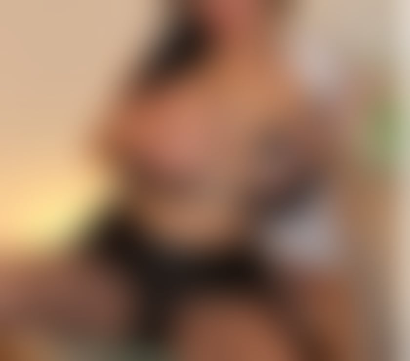 Escorts North London Enfield - Photos for HOT BRITISH BUSTY MILF NORTH LONDON CASH OR CARD CALL NOW X