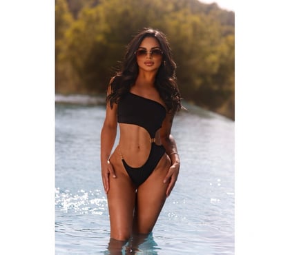 Escorts and Massages Liverpool City Centre Liverpool - Photos for ALICIA INCALL & OUTCALL BACK TOO LIVERPOOL 🇧🇷 🥳