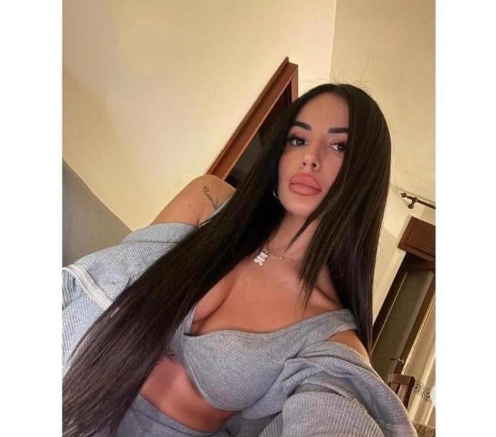 Escorts East London Barking Station - East London - Photos for β‘οΈπ Roxy β Electric Tease ππ₯