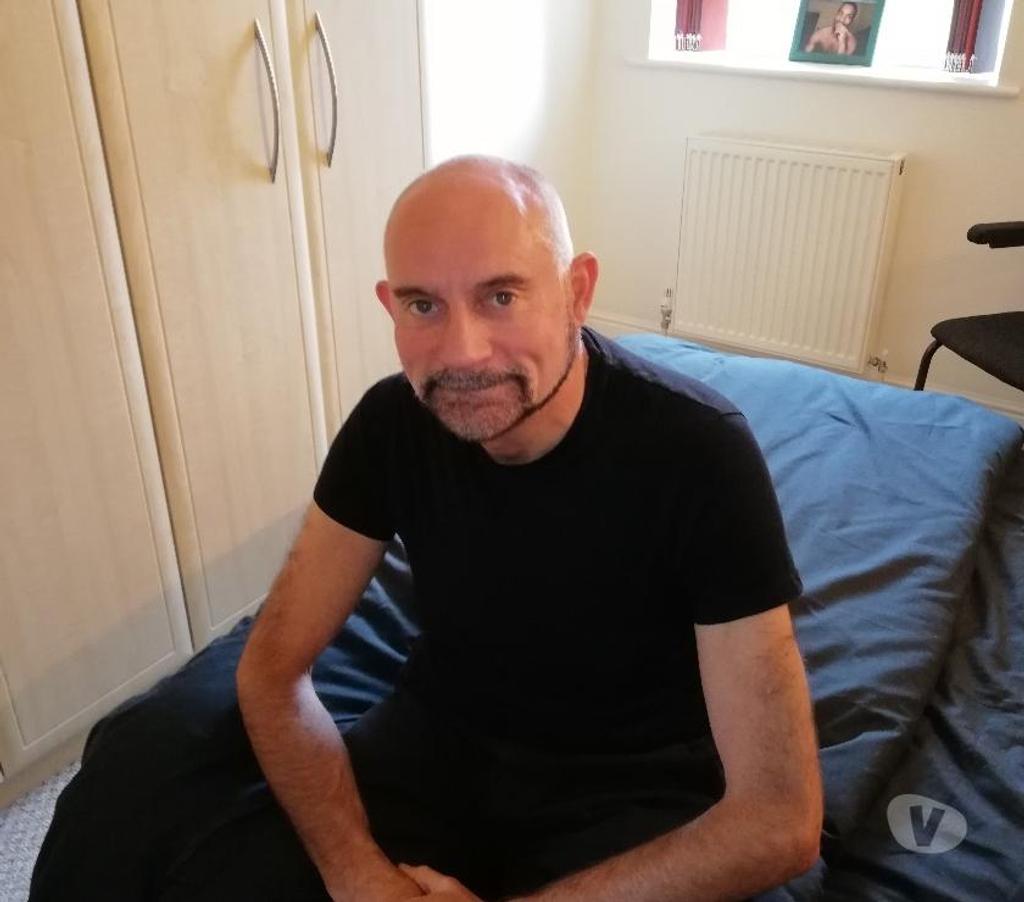 Gay Dating West Yorkshire Kirklees - Photos for Seeking guys for friendship
