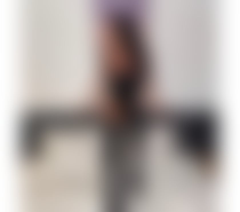 Escorts Surrey Surrey Heath - Photos for luxury brunette here In your town