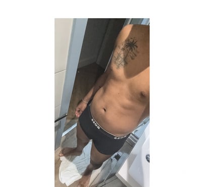 Gay Escorts London Bridge Station Central London - Photos for TOBIAS_BIG 🇧🇷