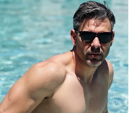 Gay Escorts Canary Wharf East London - Photos for Masseur and Escort