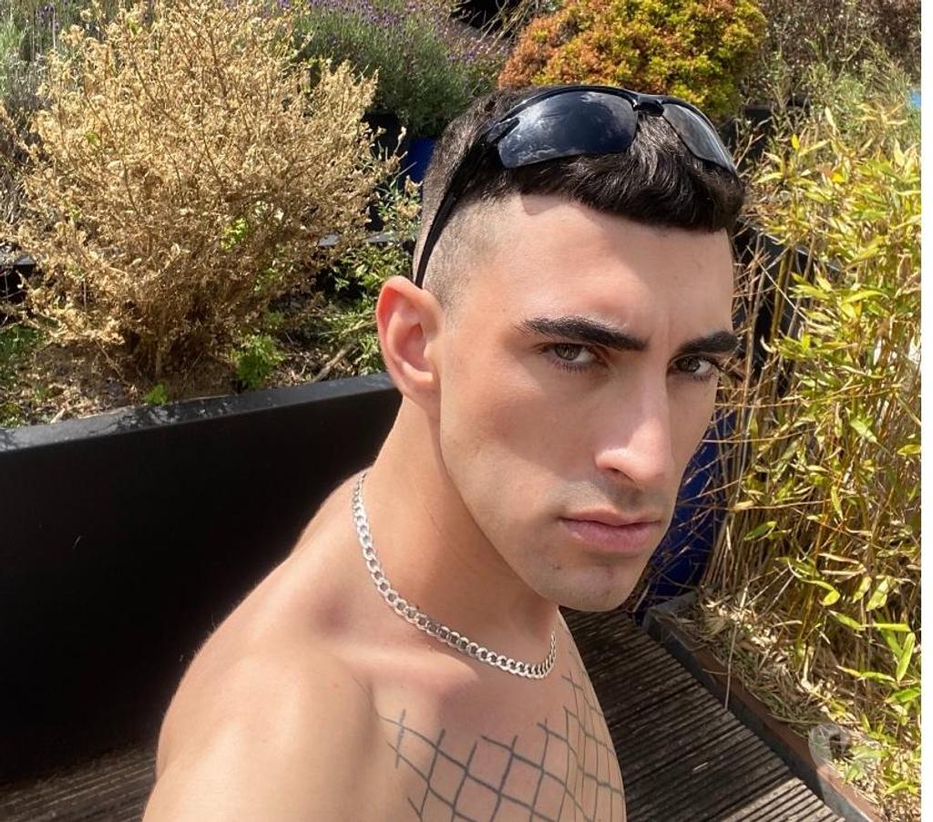 Gay massage Greater Manchester Manchester - Photos for MEET TONIGHT? XL