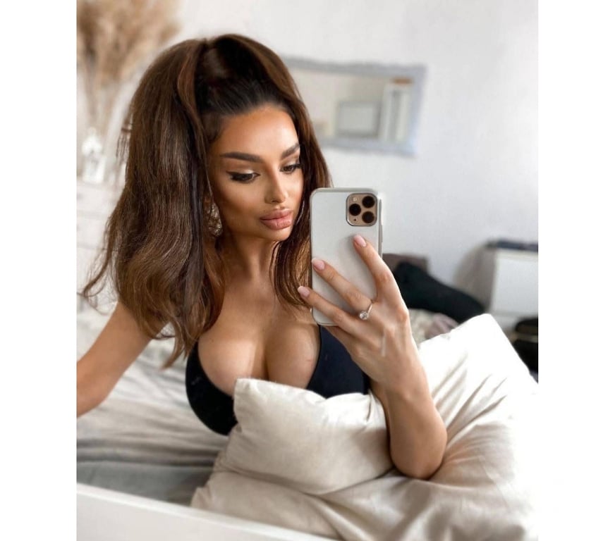 Escorts North West London Brent Cross - North West London - Photos for 💙Delia☎️The best Services and Nuru massage
