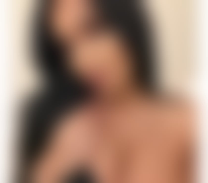 Escorts London Heathrow Airport Hillingdon - Photos for 💕I am Camila your Brazilian escort ready for Outcall