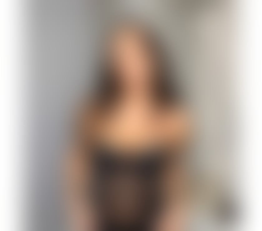 Spanish Escorts Gloucester Road South West London - Photos for 💙Gina💕Any services you need i will do it for you