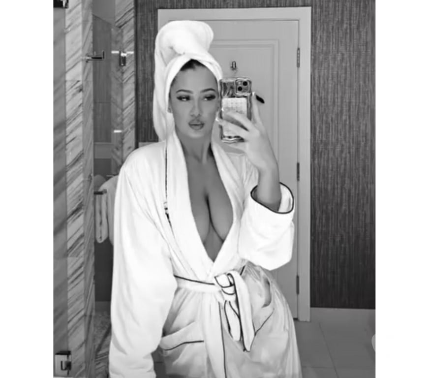 Escorts North London Enfield - Photos for 🦋Carla is the perfect Escort for your fantasy💕