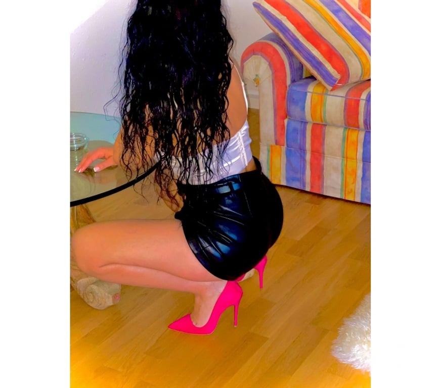 Escorts South Yorkshire Sheffield - Photos for SONYA🥂LONG LEGS AND A BUMPY ASS🍑100%Real