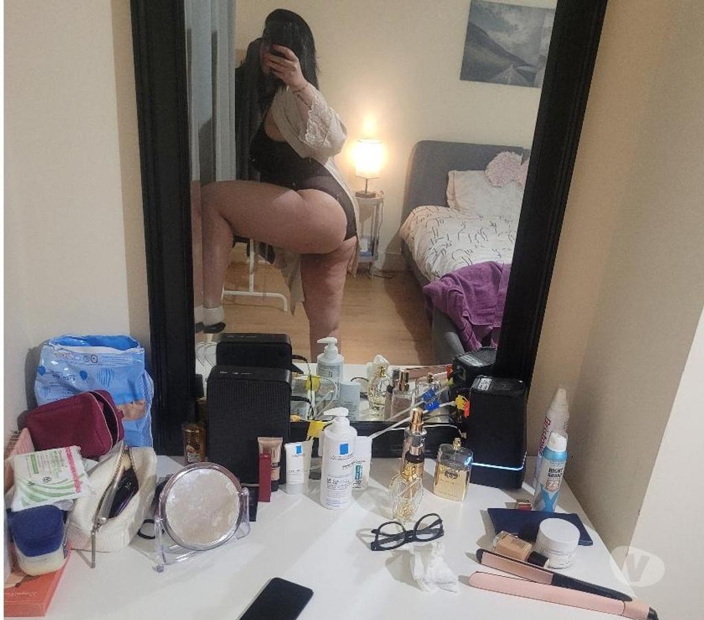 Escorts South East London Plumstead - South East London - Photos for Curve escort. Please text me or call me in WhatsApp.😘
