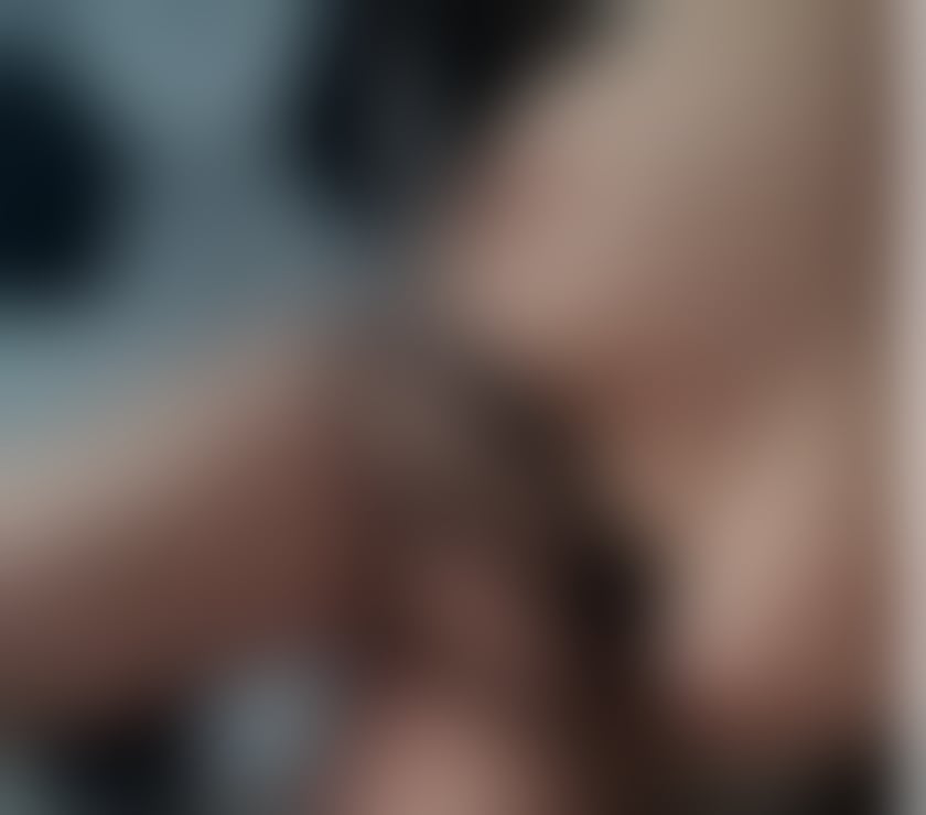 Escorts South East London Woolwich - South East London - Photos for Curve escort. Please call me or text in WhatsApp. 😘